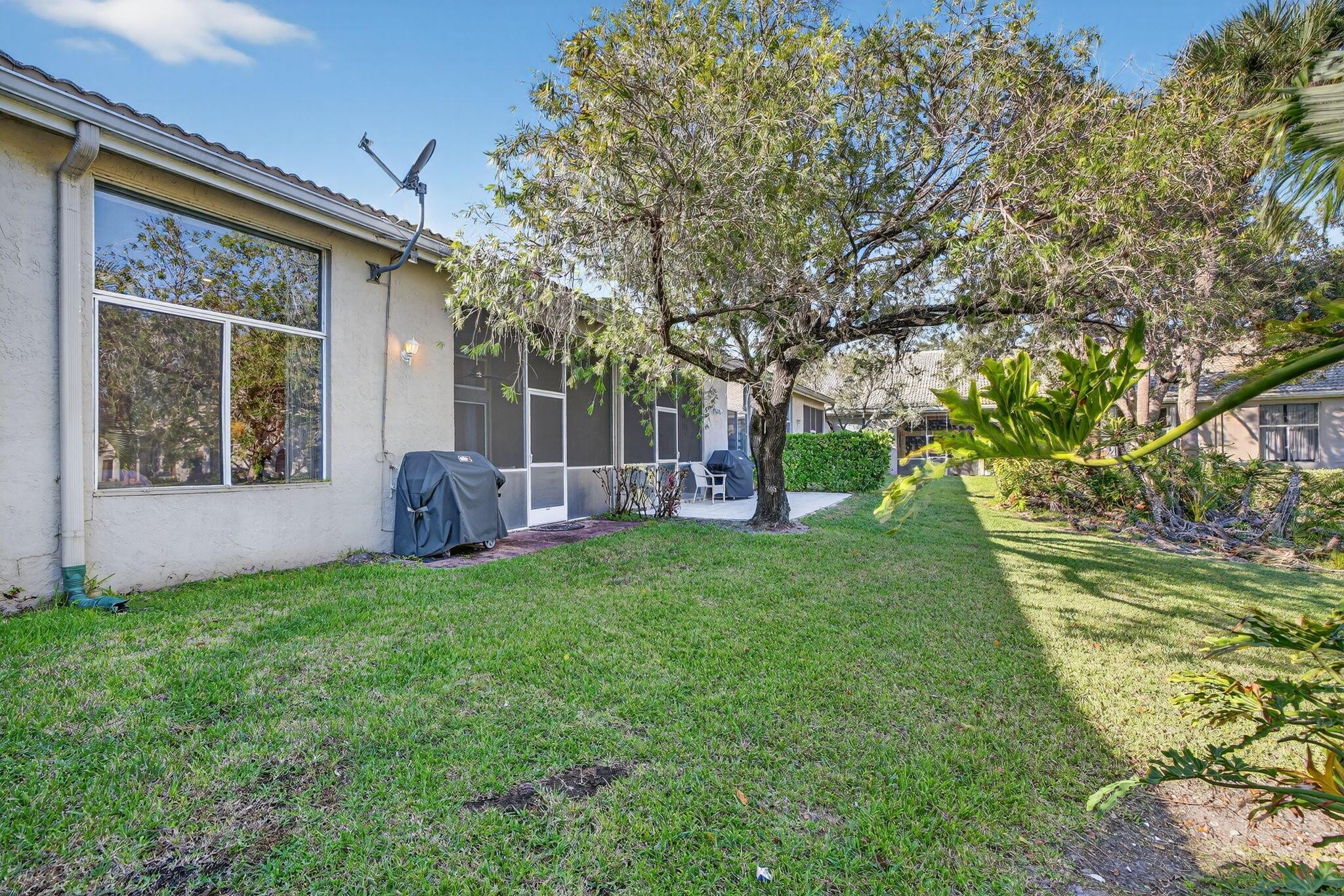 MONTEREY LAKE - Residential