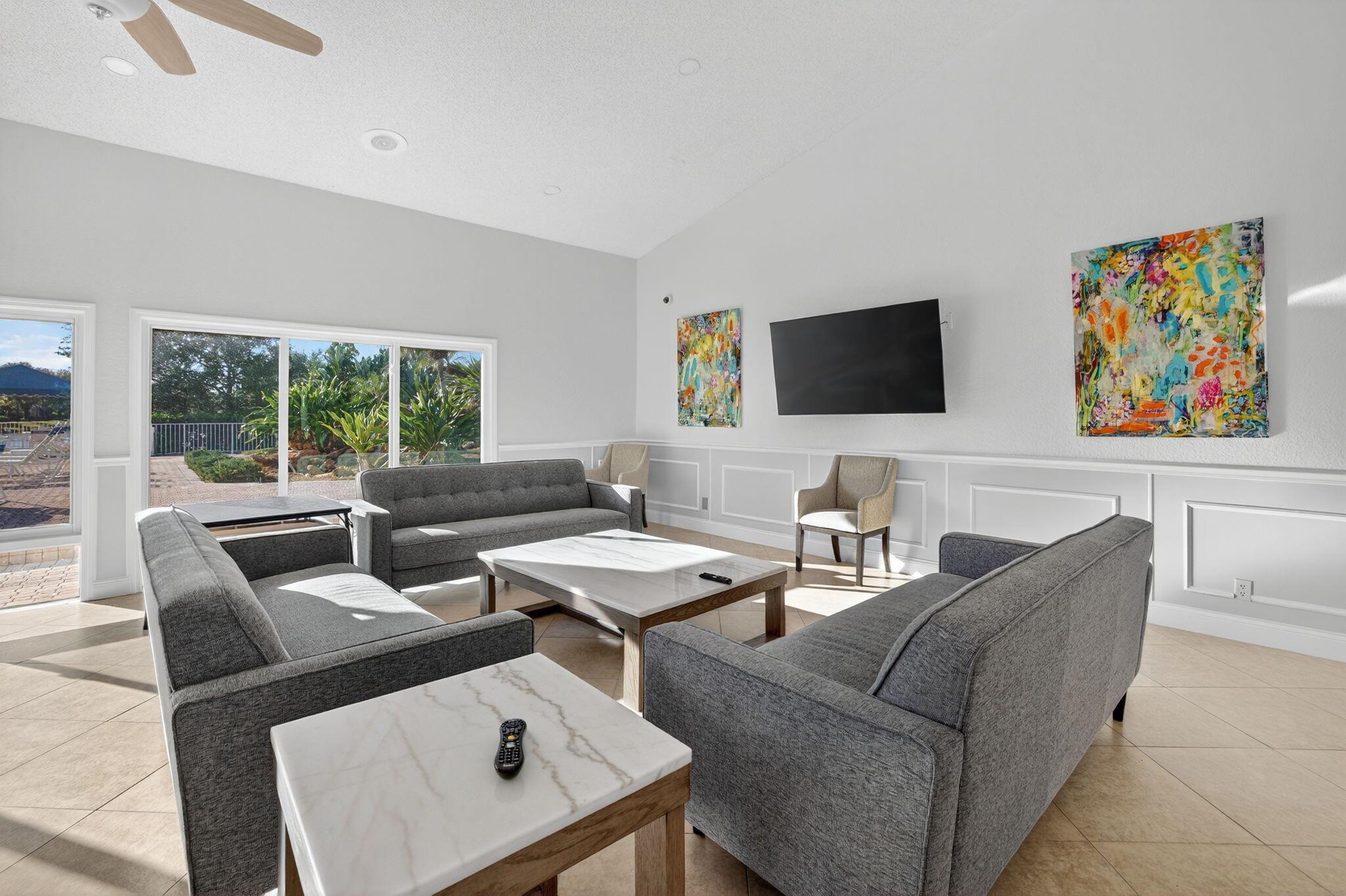 MONTEREY LAKE - Residential