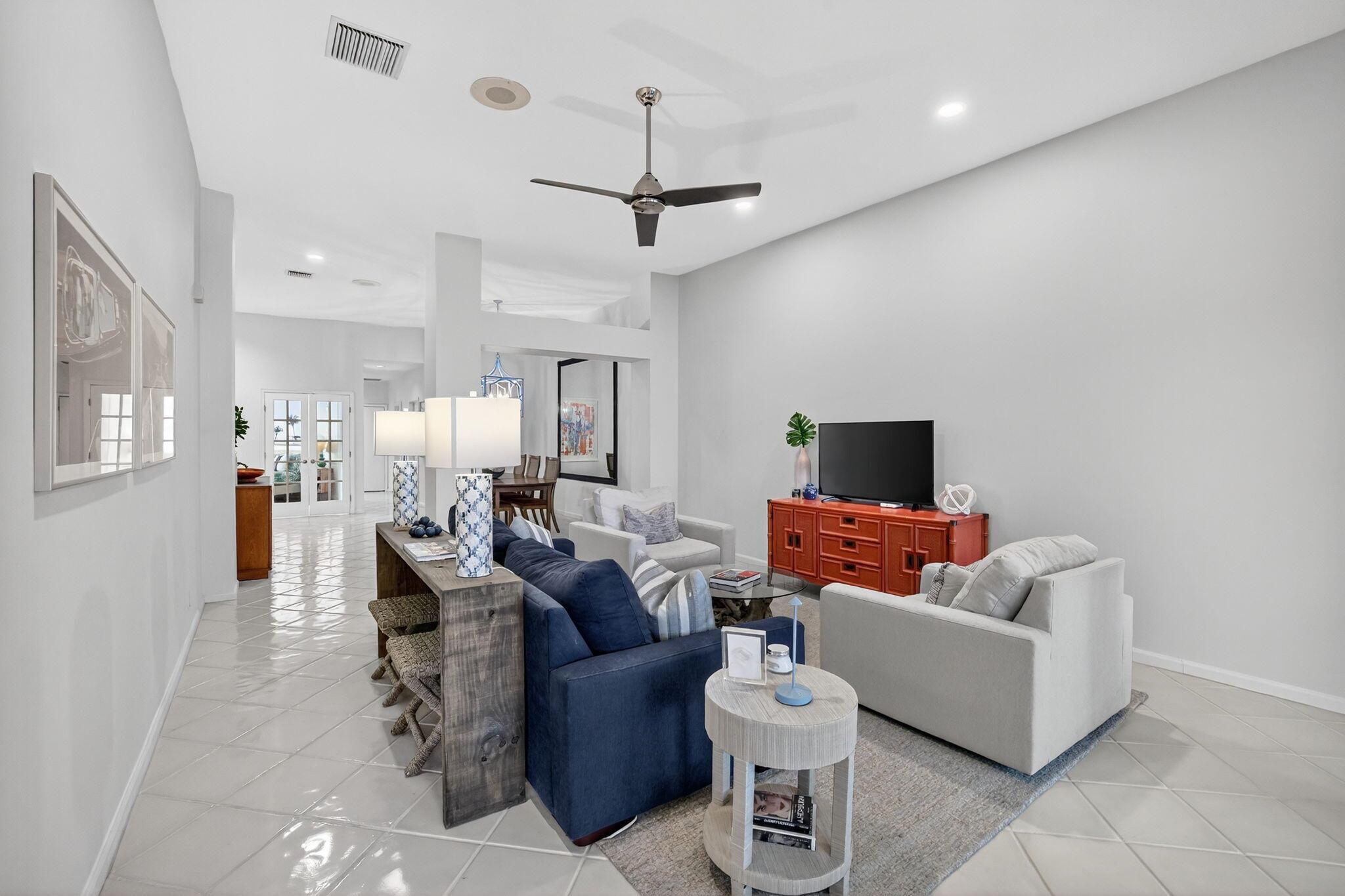 MONTEREY LAKE - Residential