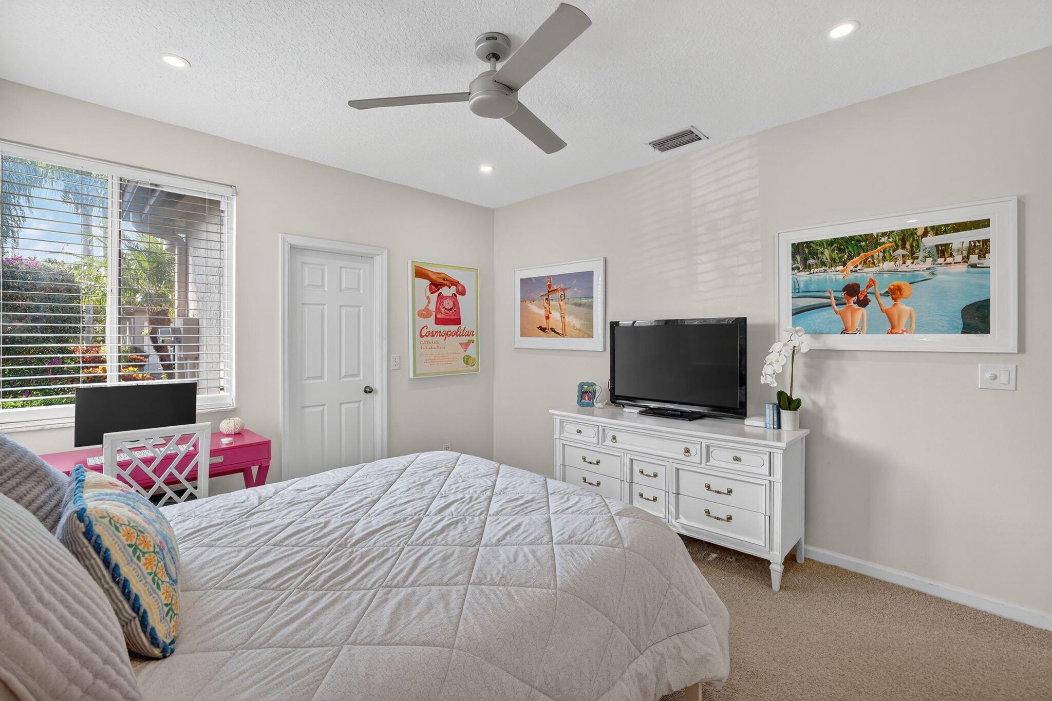 MONTEREY LAKE - Residential