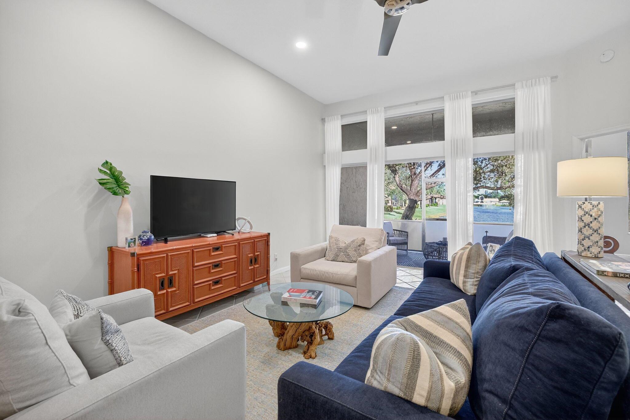 MONTEREY LAKE - Residential