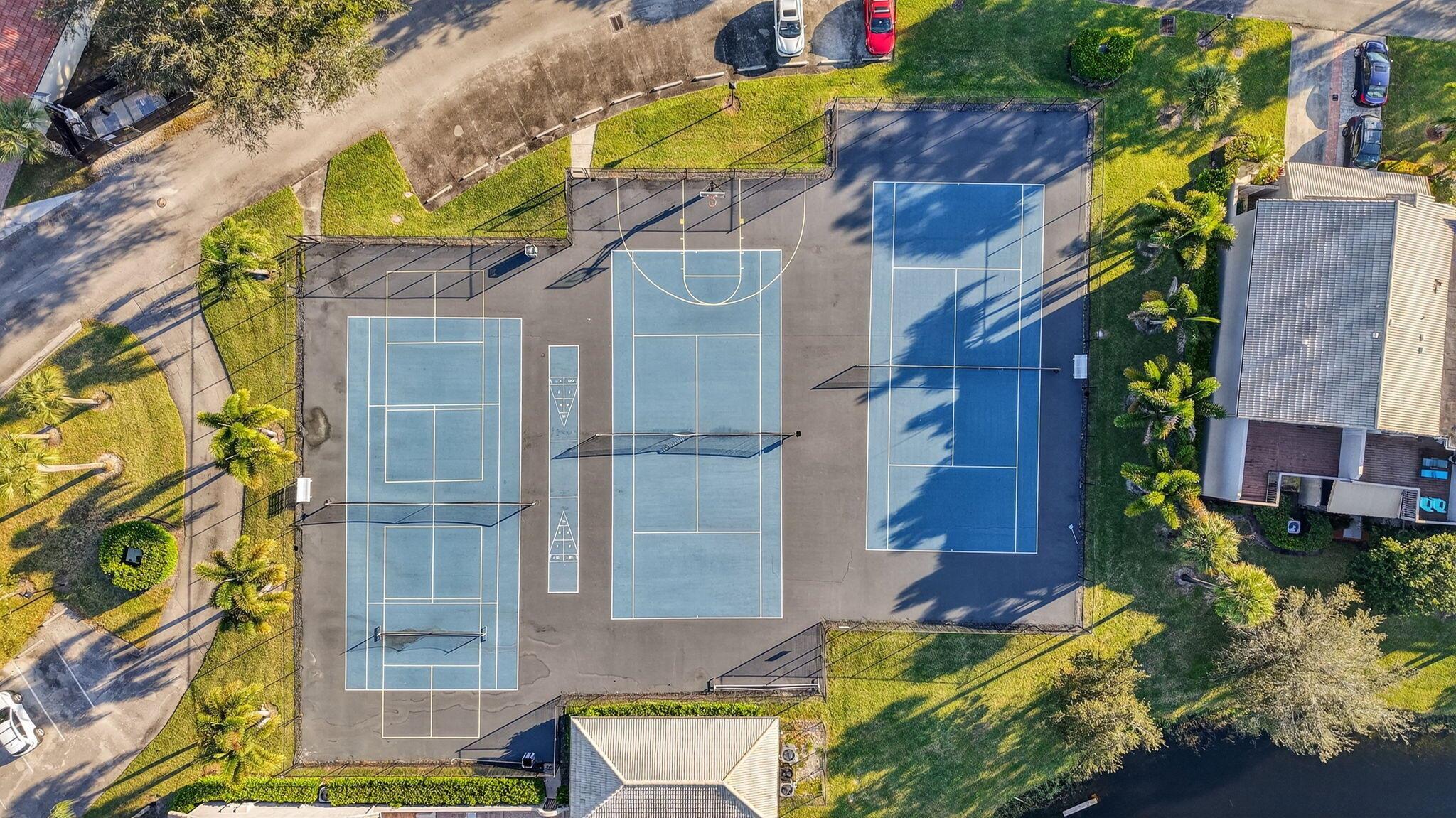 MONTEREY LAKE - Residential