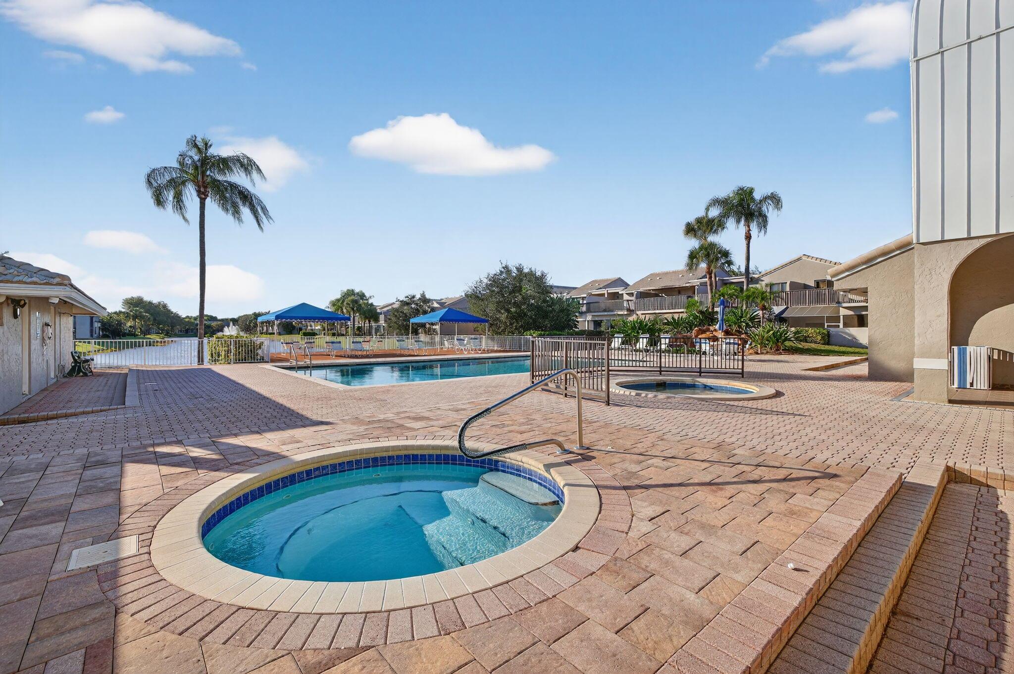 MONTEREY LAKE - Residential