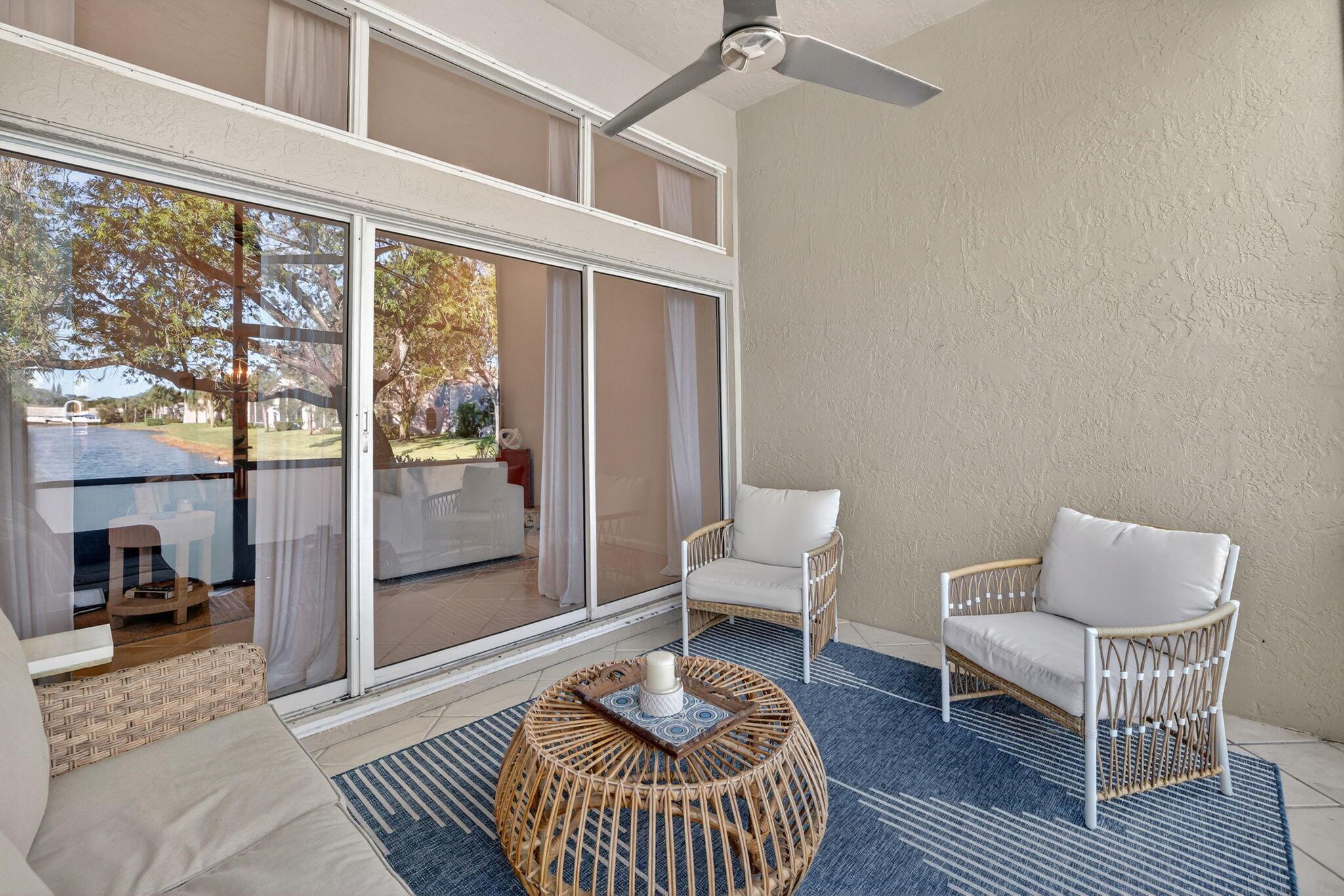 MONTEREY LAKE - Residential