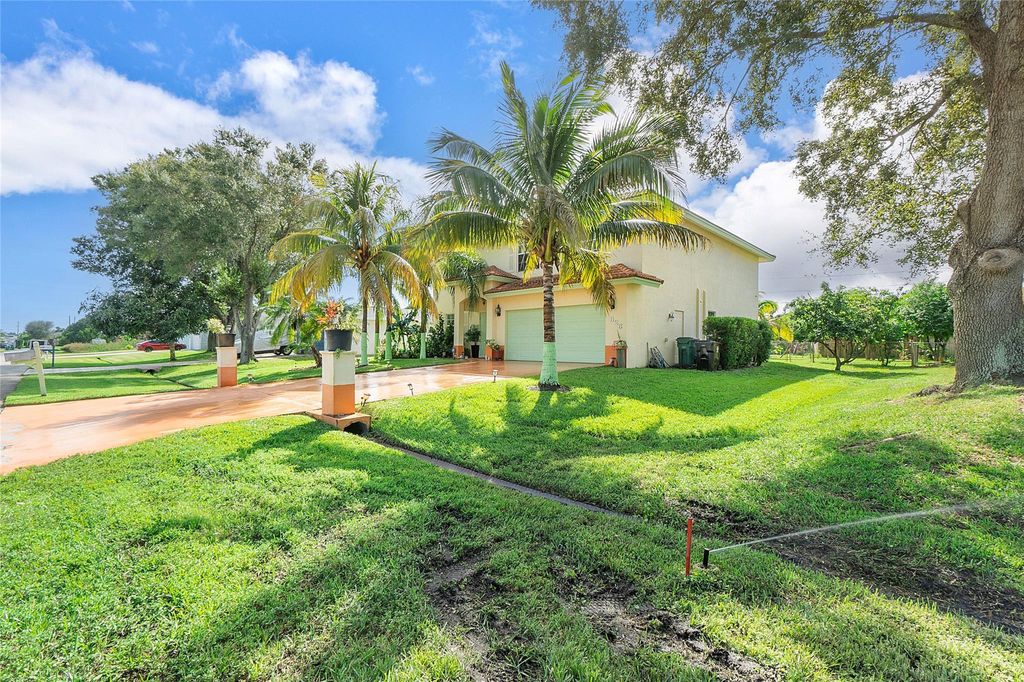 Photo of 826 SW Koler Ave, Port Saint Lucie, FL 34953 (MLS # F10429312)