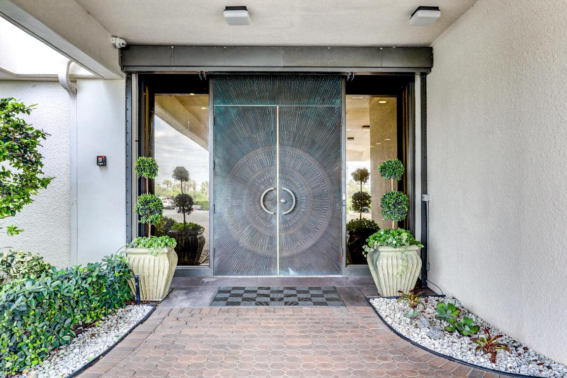 EASTPOINTE CONDO - Residential