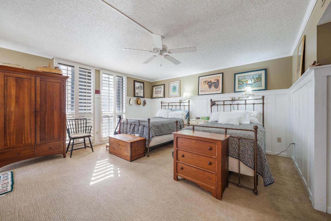 EASTPOINTE CONDO - Residential