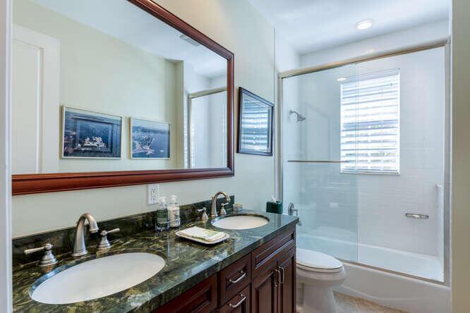 NORTH PALM BEACH VILLAGE - Residential