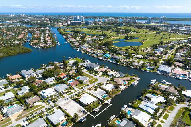 NORTH PALM BEACH VILLAGE - Residential