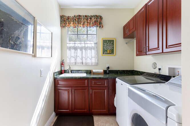 NORTH PALM BEACH VILLAGE - Residential