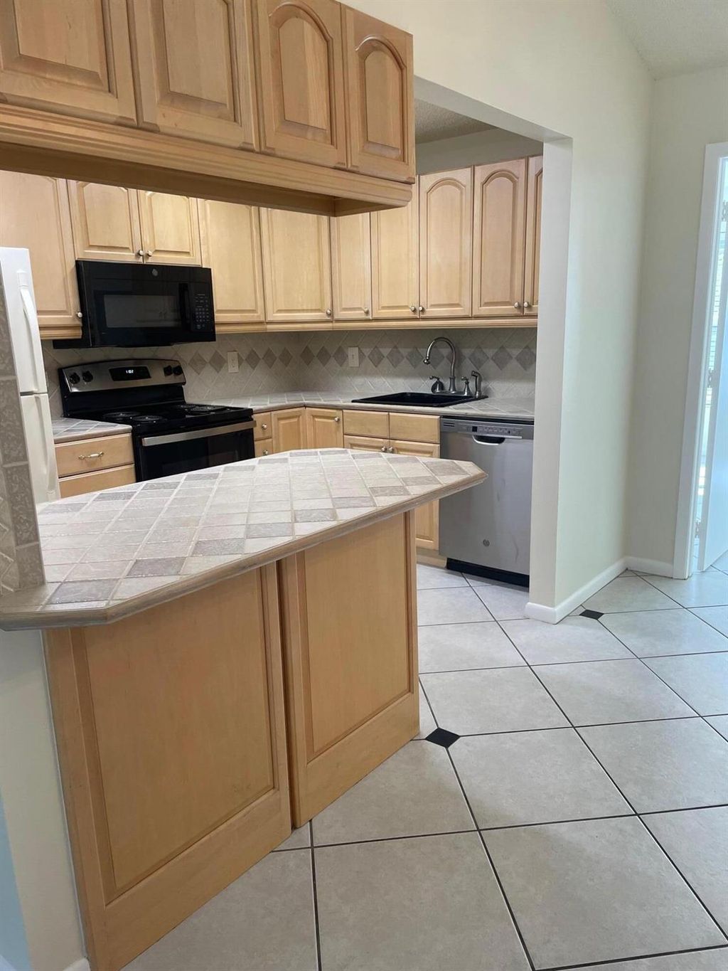 Photo of 112 Banyan Circle, Jupiter, FL 33458 (MLS # R10956732)