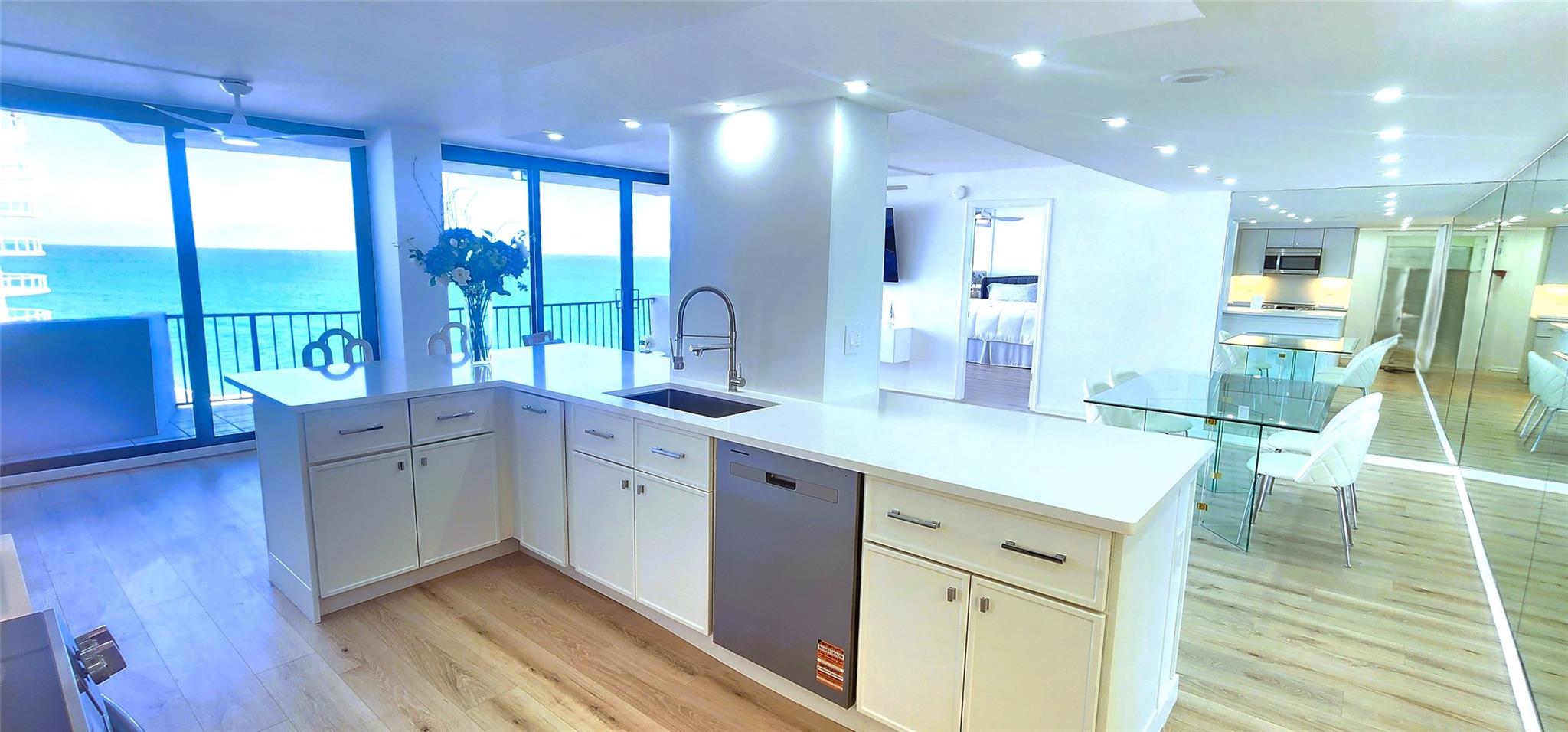 4200 N Ocean Drive 1-1106