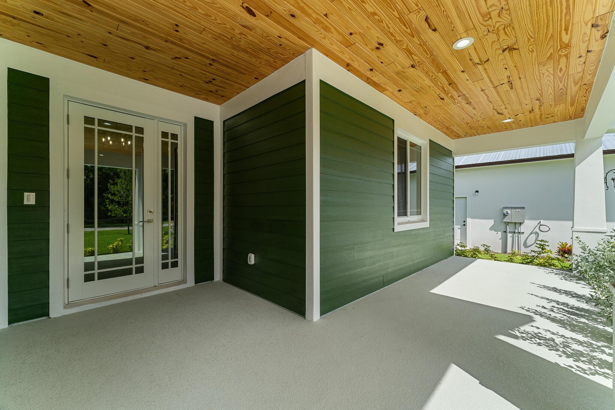 5470 SE Front Avenue