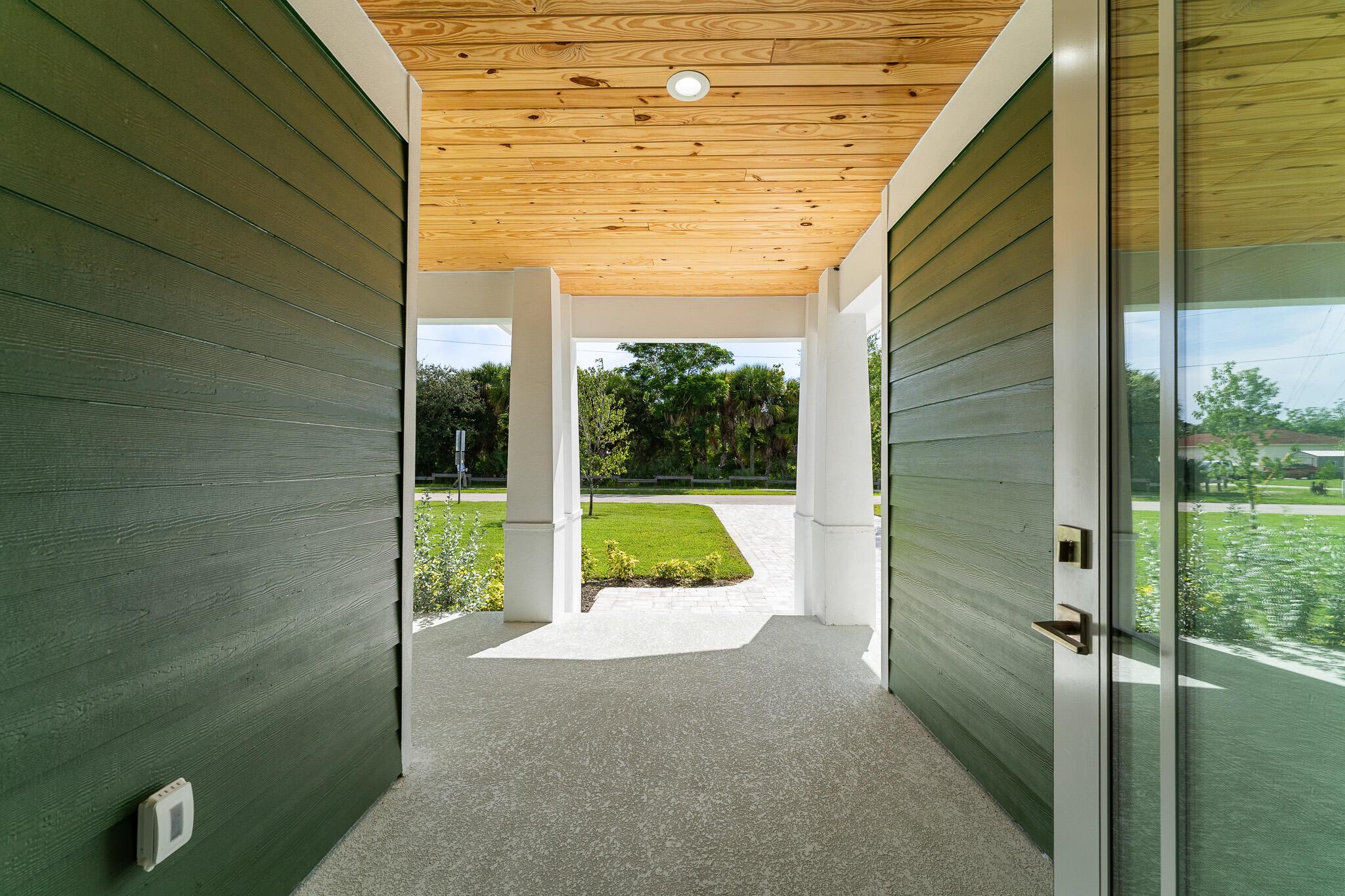 5470 SE Front Avenue