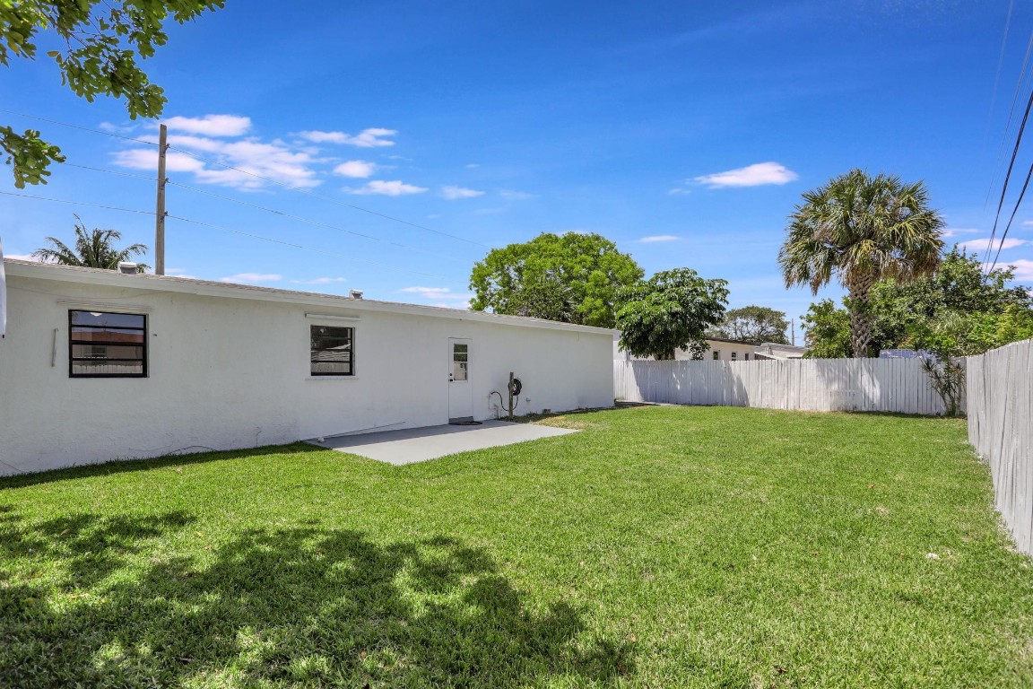 Collier Manor 3rd Add 38- - Residential