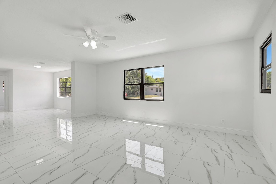 Collier Manor 3rd Add 38- - Residential