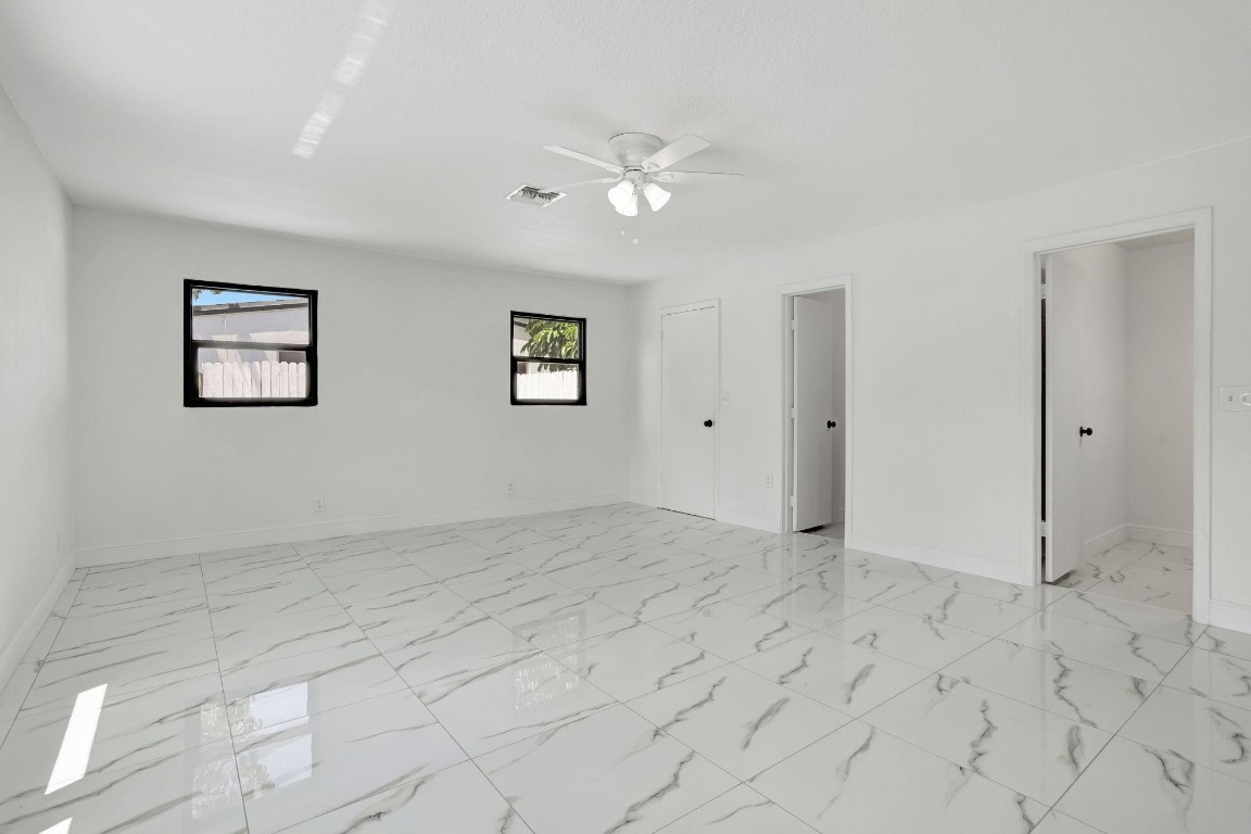 Collier Manor 3rd Add 38- - Residential