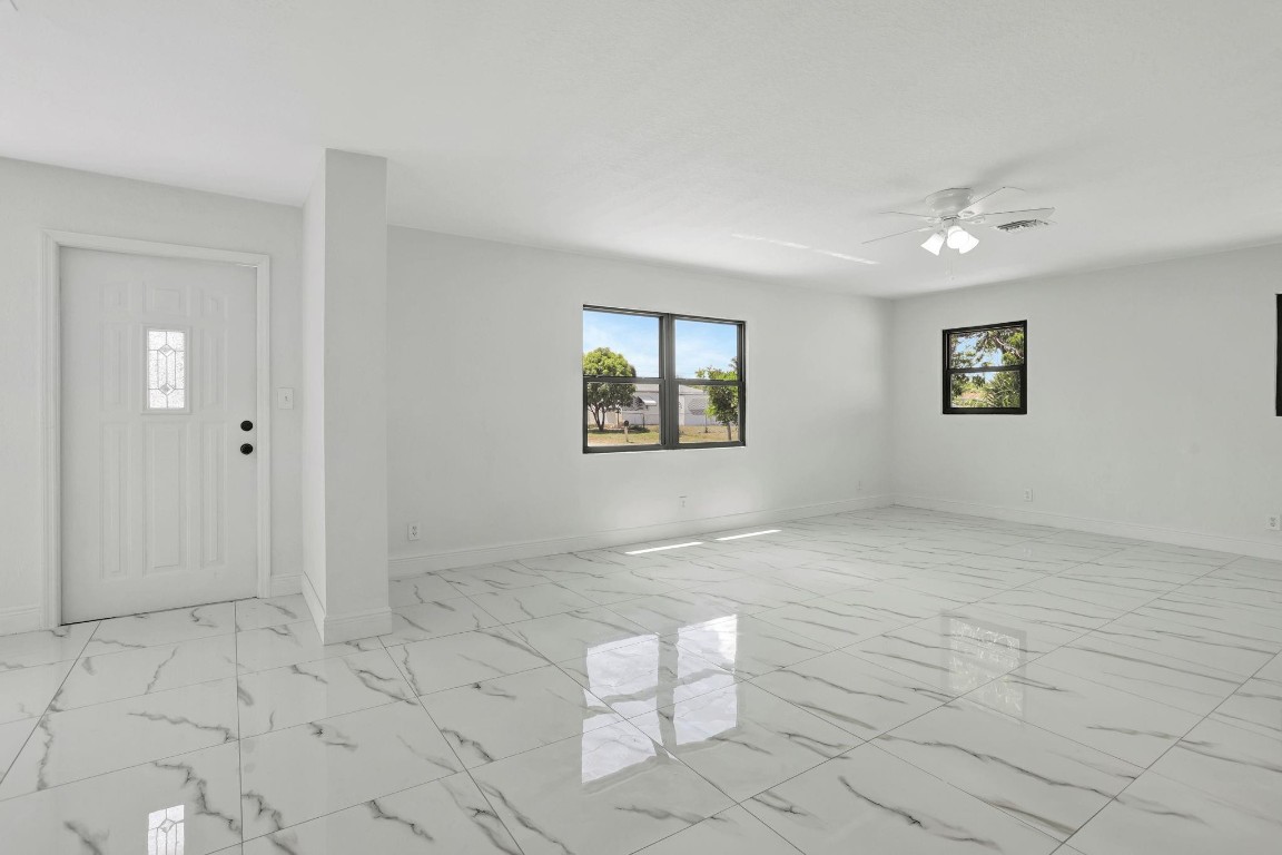 Collier Manor 3rd Add 38- - Residential