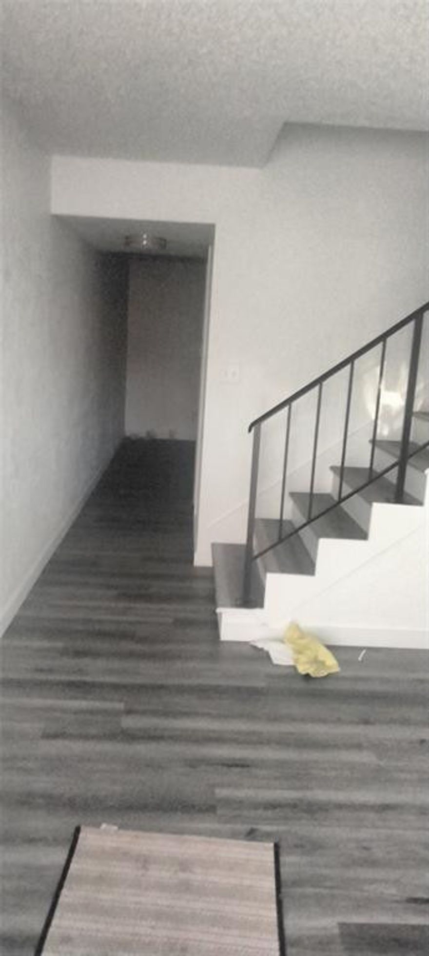 Large townhouse with 3 bedrooms on 2nd floor including a very large Master bedroom. Well maintained complex, screened patio, full size W/D.  Recently upgraded granite countertop Kitchen, new appliances and lament floors and staircase. Half bath on first floor. Separated living room and dining room. A great place for family and near to shopping, Ft. Lauderdale and enjoy what Tamarac has to offer is residents.