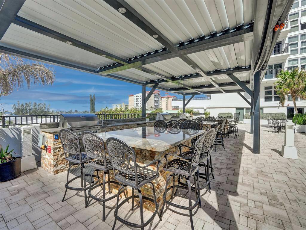 SILVER THATCH ATLANTIC PLAZA - Residential