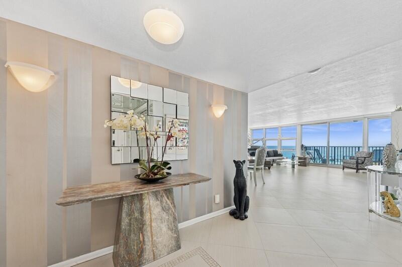 SILVER THATCH ATLANTIC PLAZA - Residential