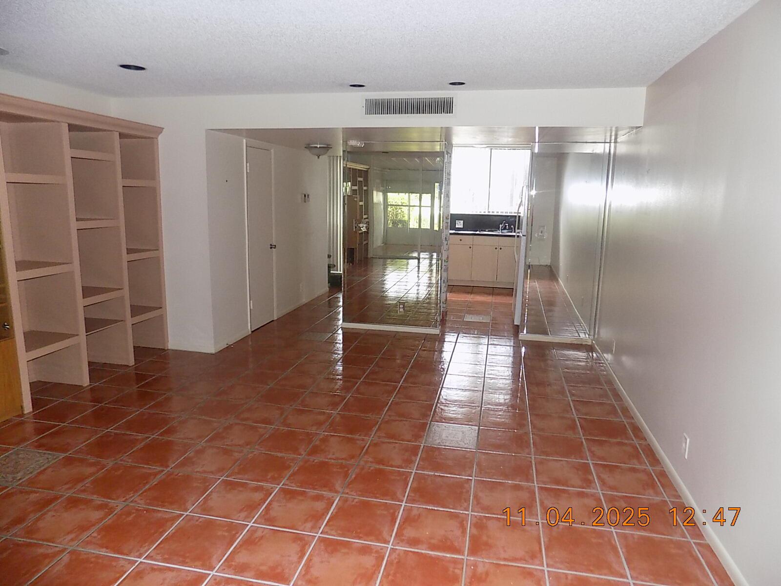 FOUNTAINS OF PALM BEACH C - Residential