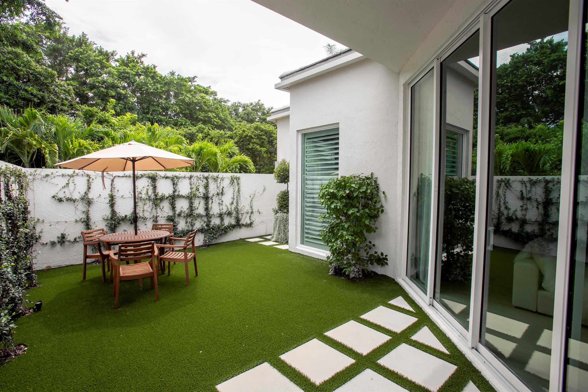 BALLENISLES - Residential Lease