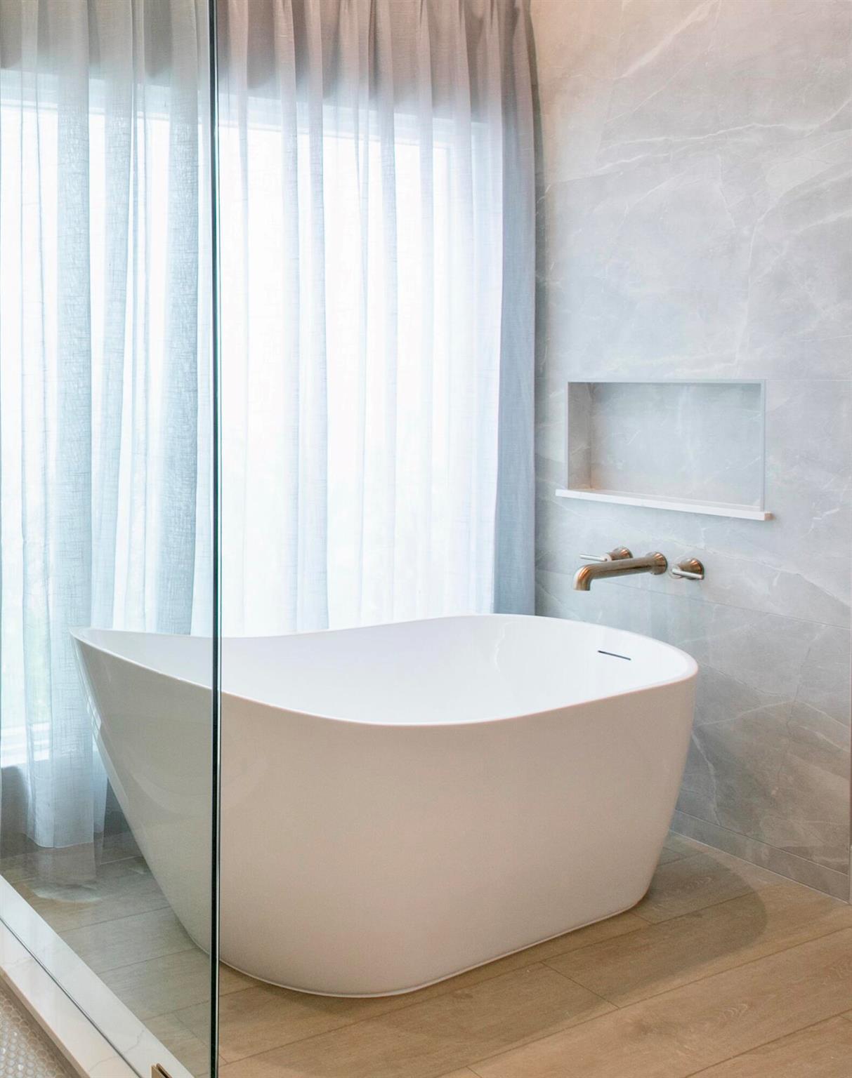 BALLENISLES - Residential Lease