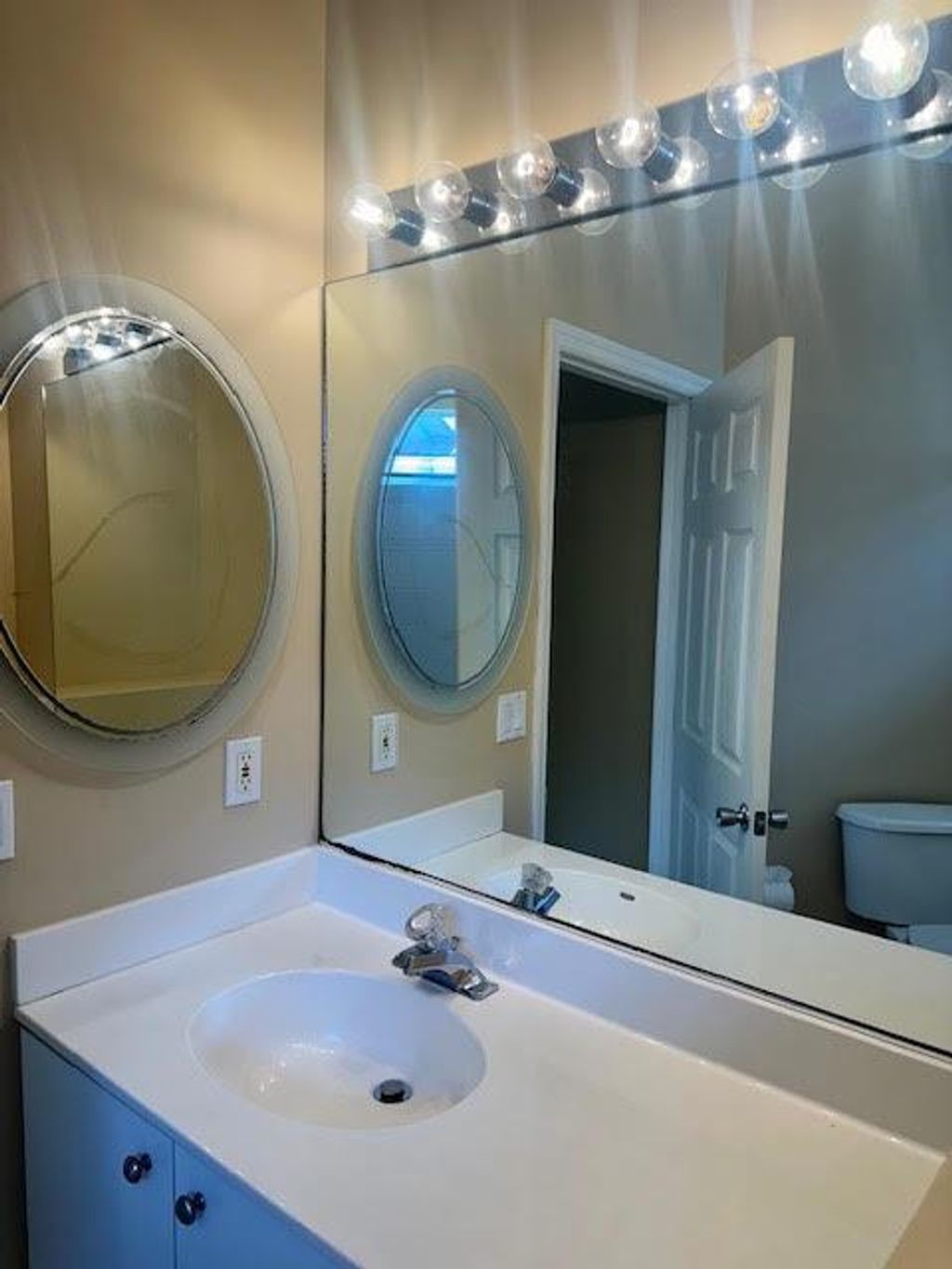 Photo of 672 SW Treasure Cove, Port Saint Lucie, FL 34986 (MLS # R10993251)