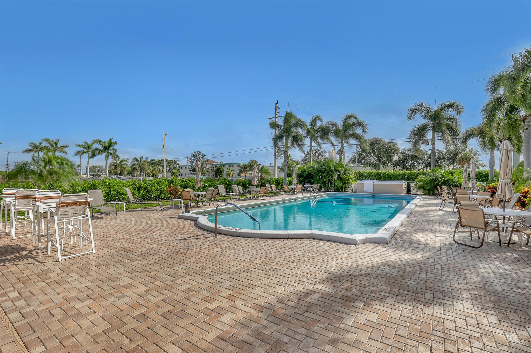 HIGH POINT WEST CONDO - Residential