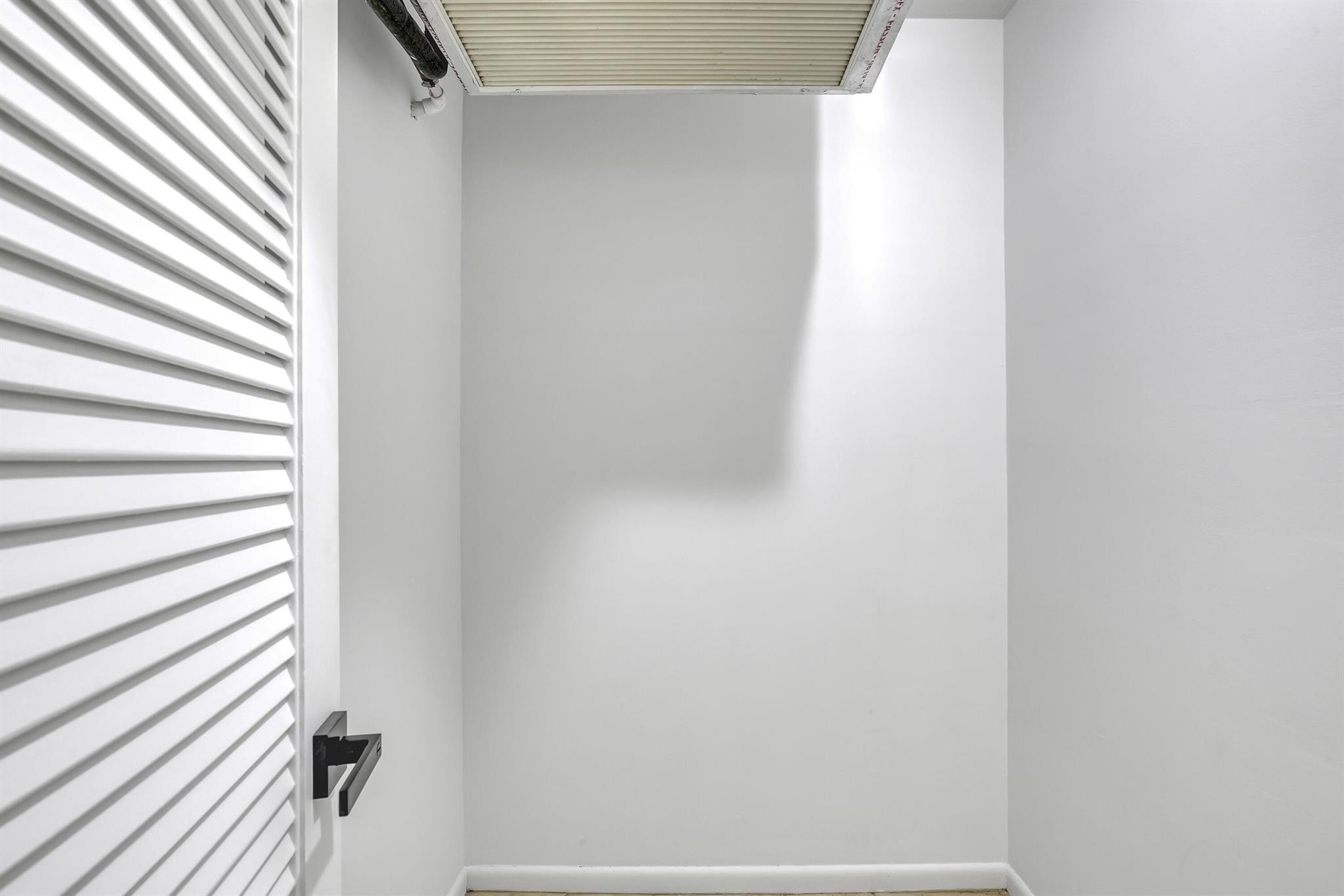 HIGH POINT WEST CONDO - Residential