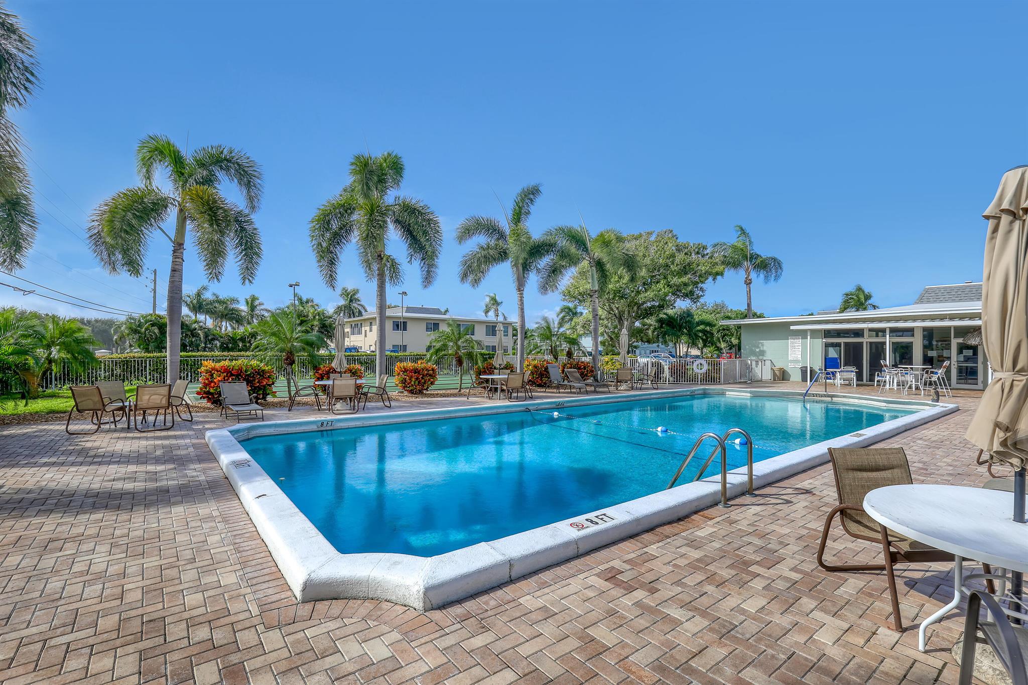 HIGH POINT WEST CONDO - Residential