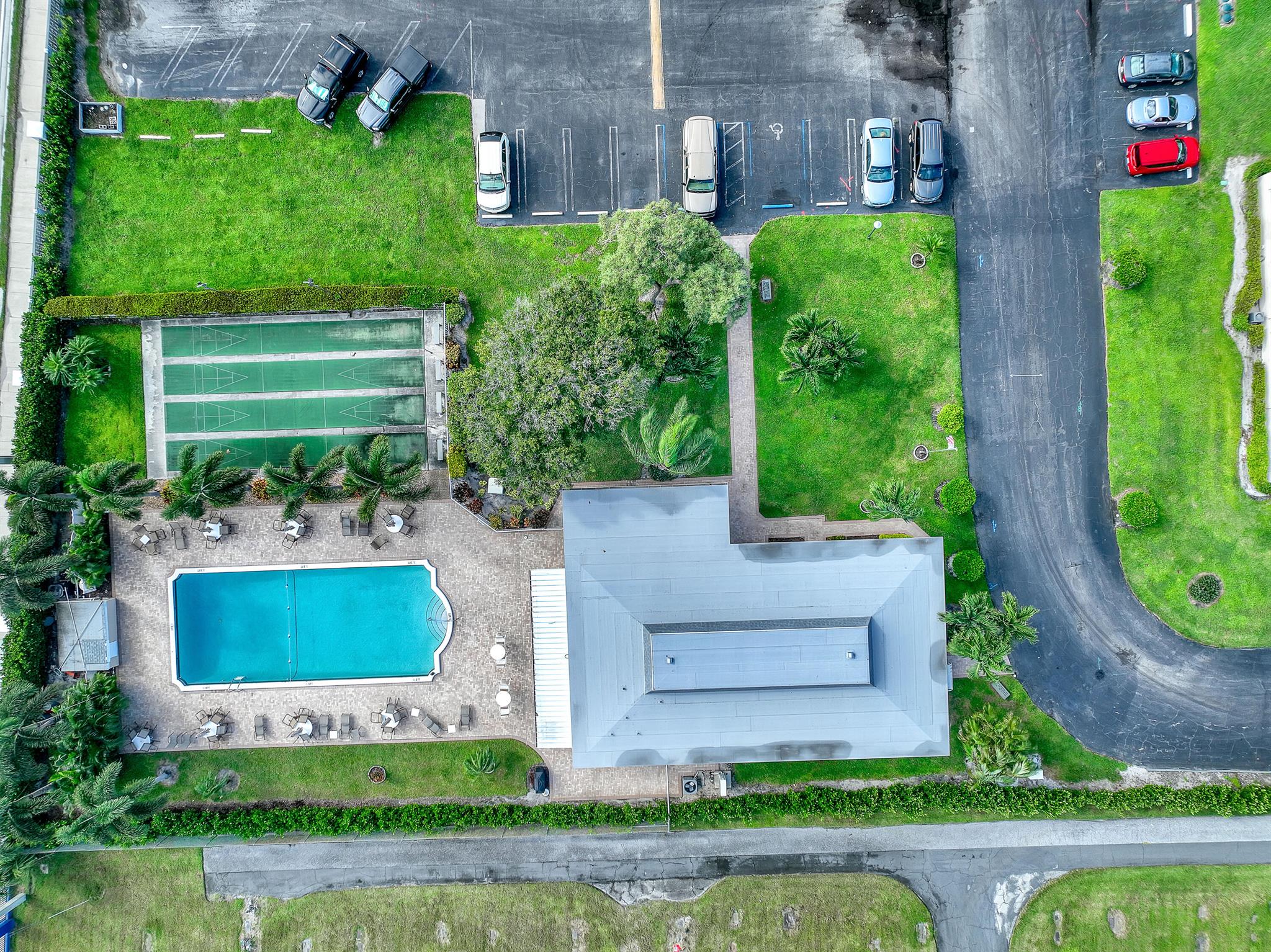 HIGH POINT WEST CONDO - Residential