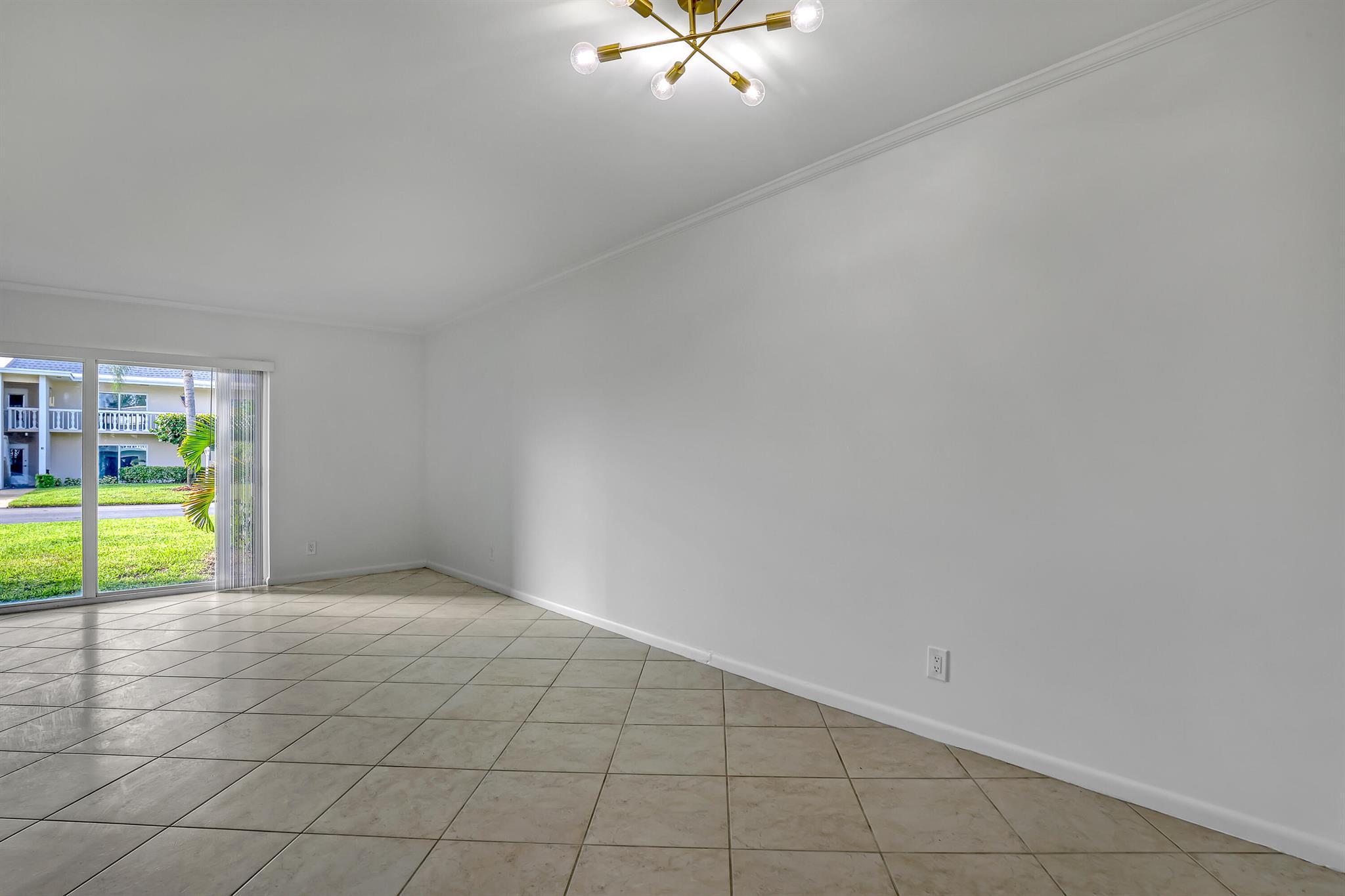 HIGH POINT WEST CONDO - Residential