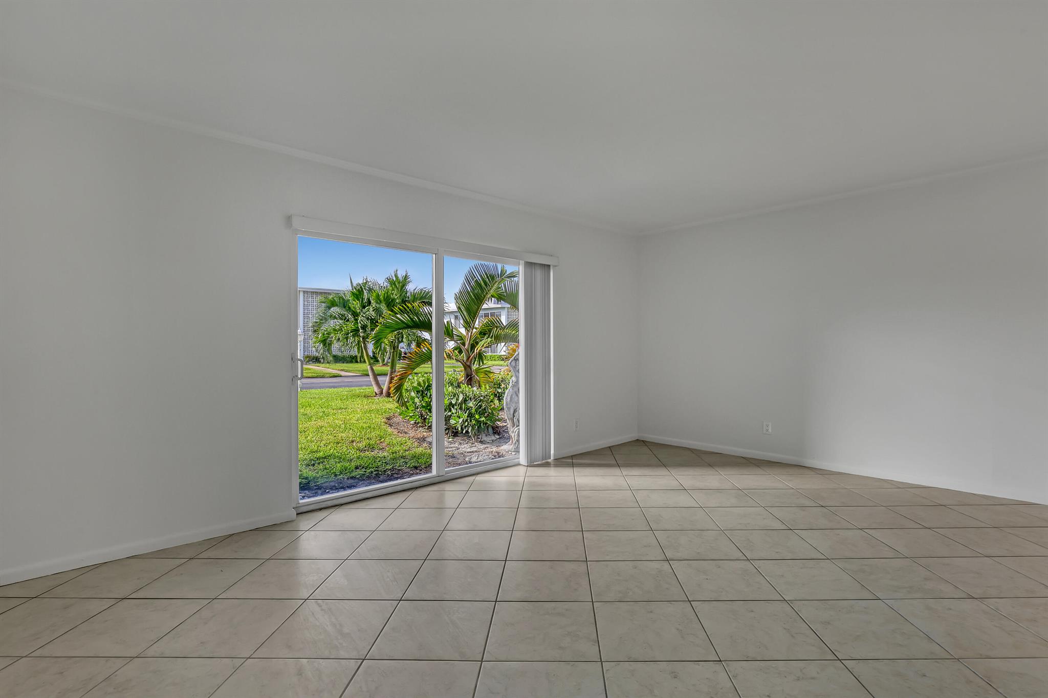 205 Main Boulevard 1c