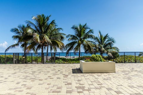 Tiny photo for 2800 S Ocean Boulevard #8-G, Boca Raton, FL 33432 (MLS # B26082930)