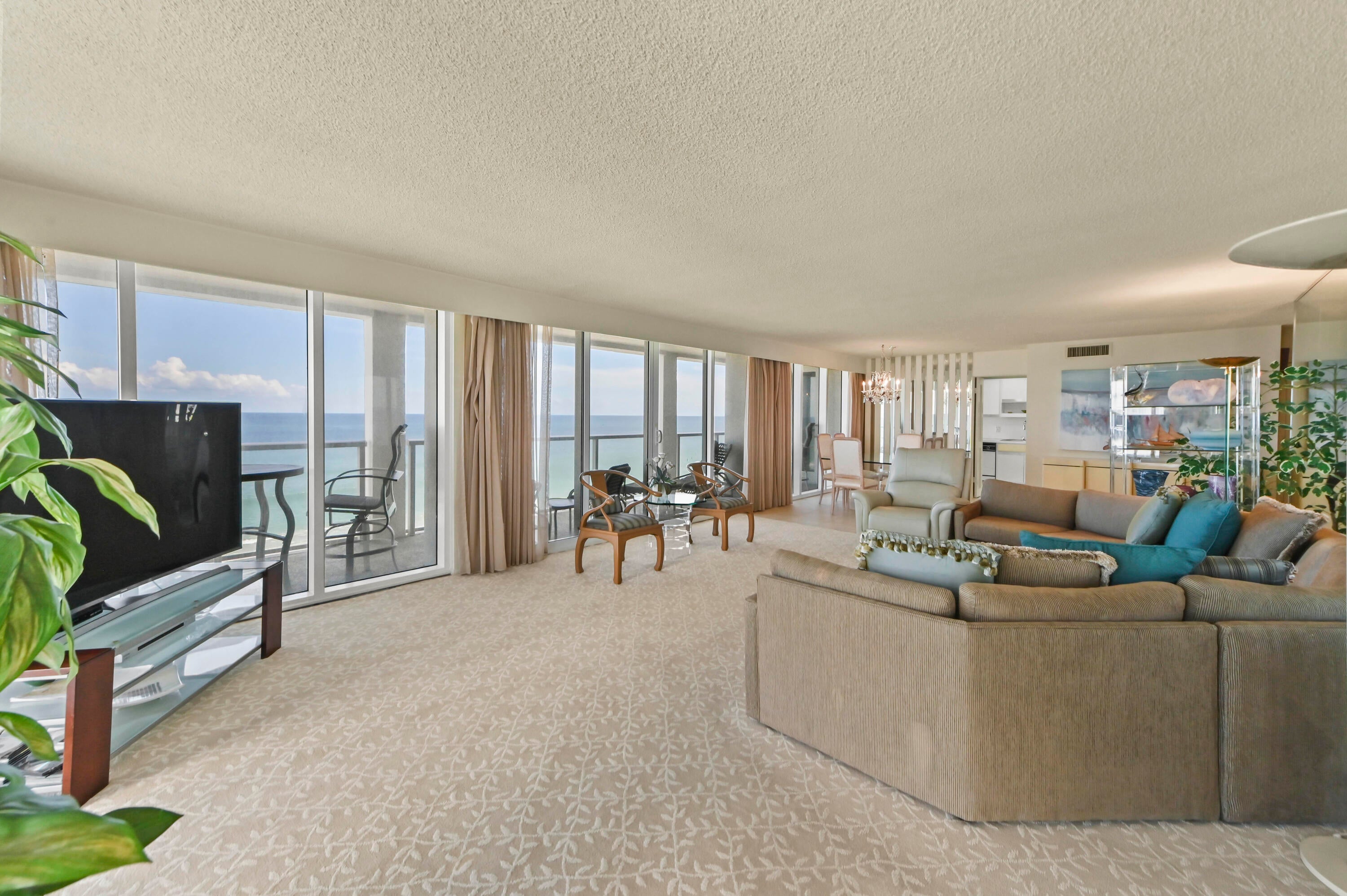 2800 S Ocean Boulevard 8-G