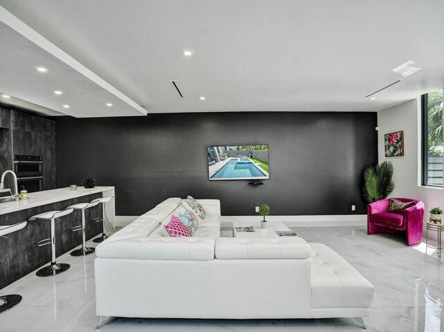 LIVERMORE ESTATES - Residential