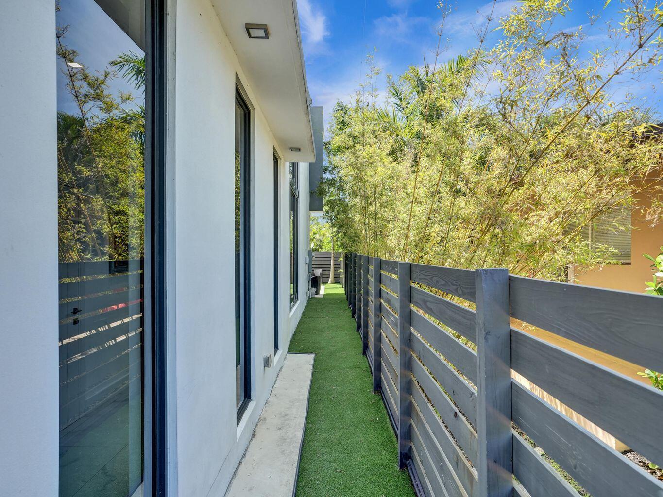 LIVERMORE ESTATES - Residential