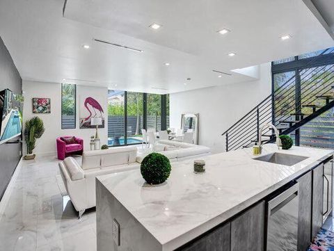 2514 NE 21st Street A Fort Lauderdale FL 33305