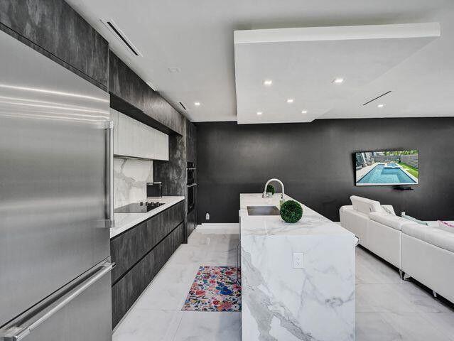 LIVERMORE ESTATES - Residential