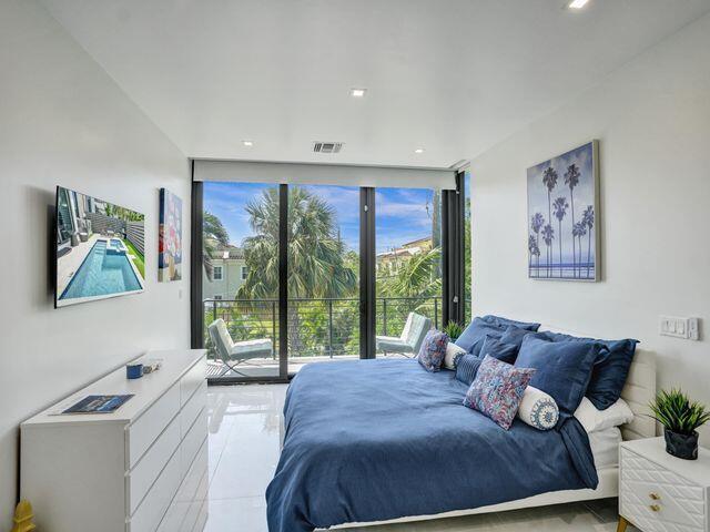 2514 NE 21st Street A