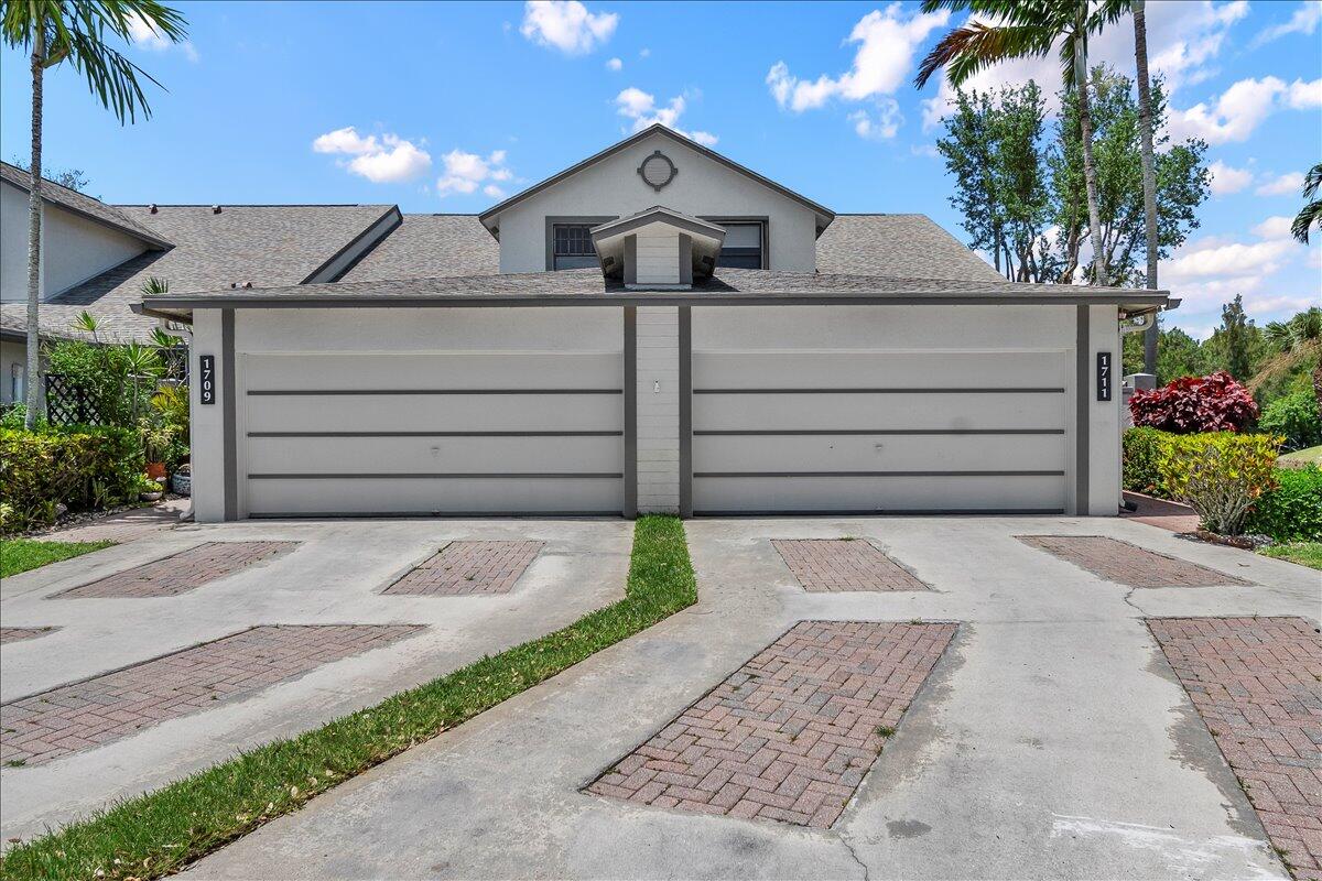 1711 Landings Boulevard