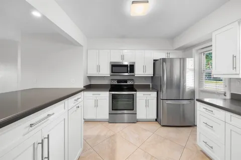 3801 NE 22nd Terrace Unit 2, Lighthouse Point, FL MLS: R11064382