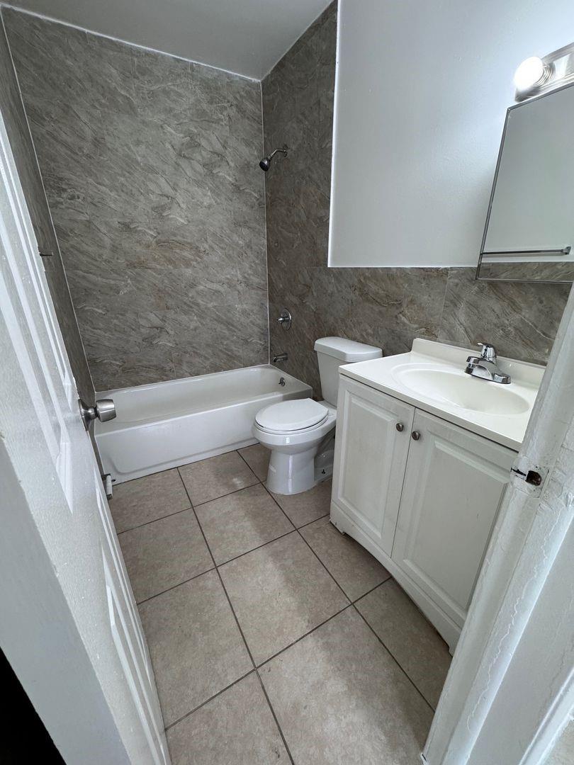 Coral Spgs Village Green - Residential Lease