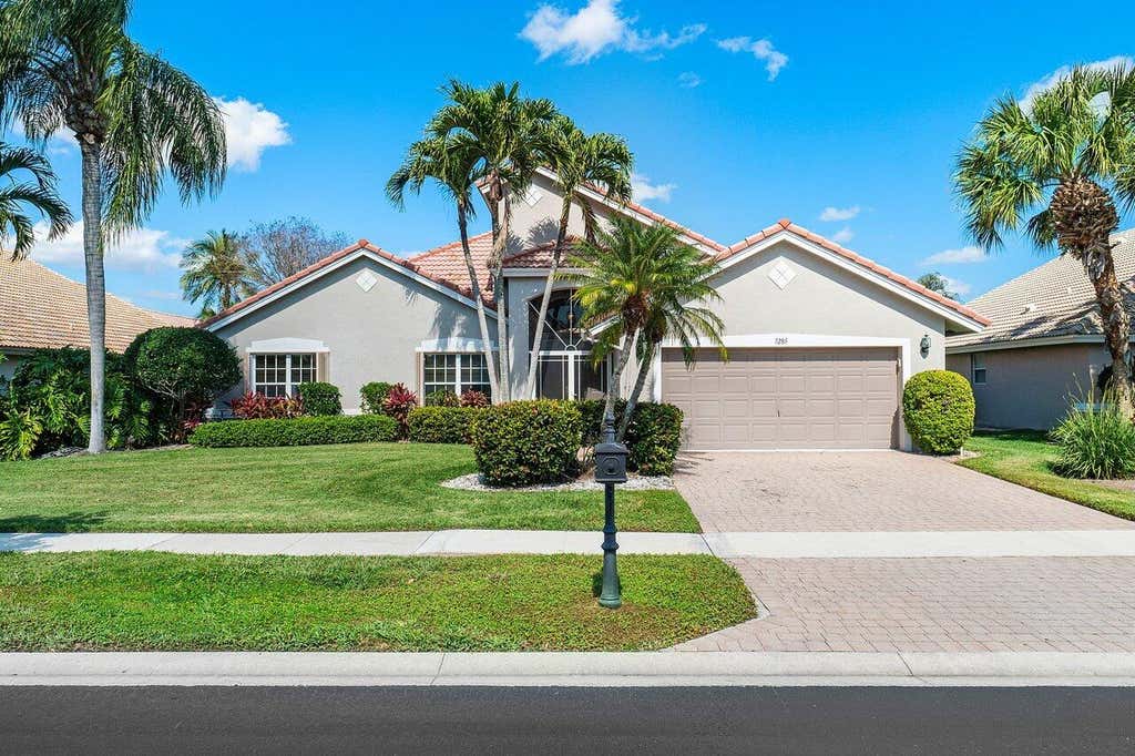 Photo of 7285 E Falls Road E, Boynton Beach, FL 33437 (MLS # R10776846)