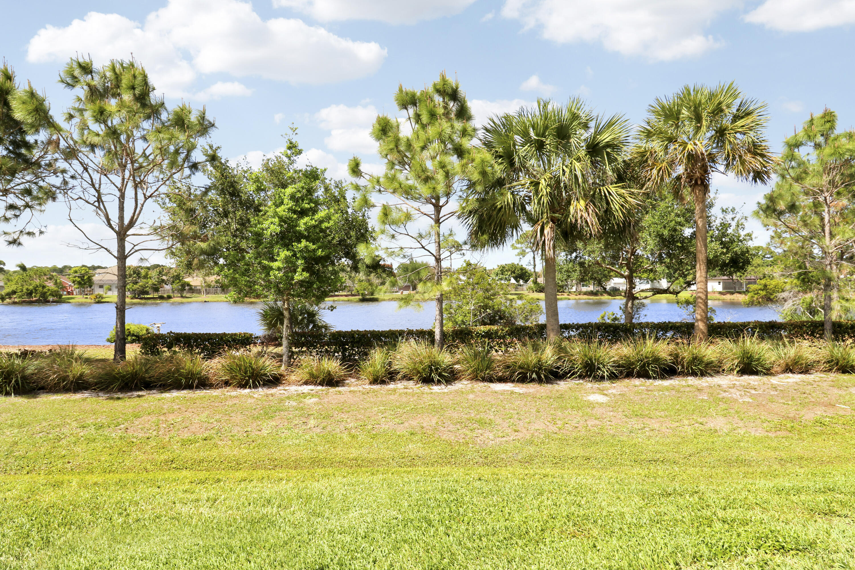 JENSEN VILLAGE - Residential