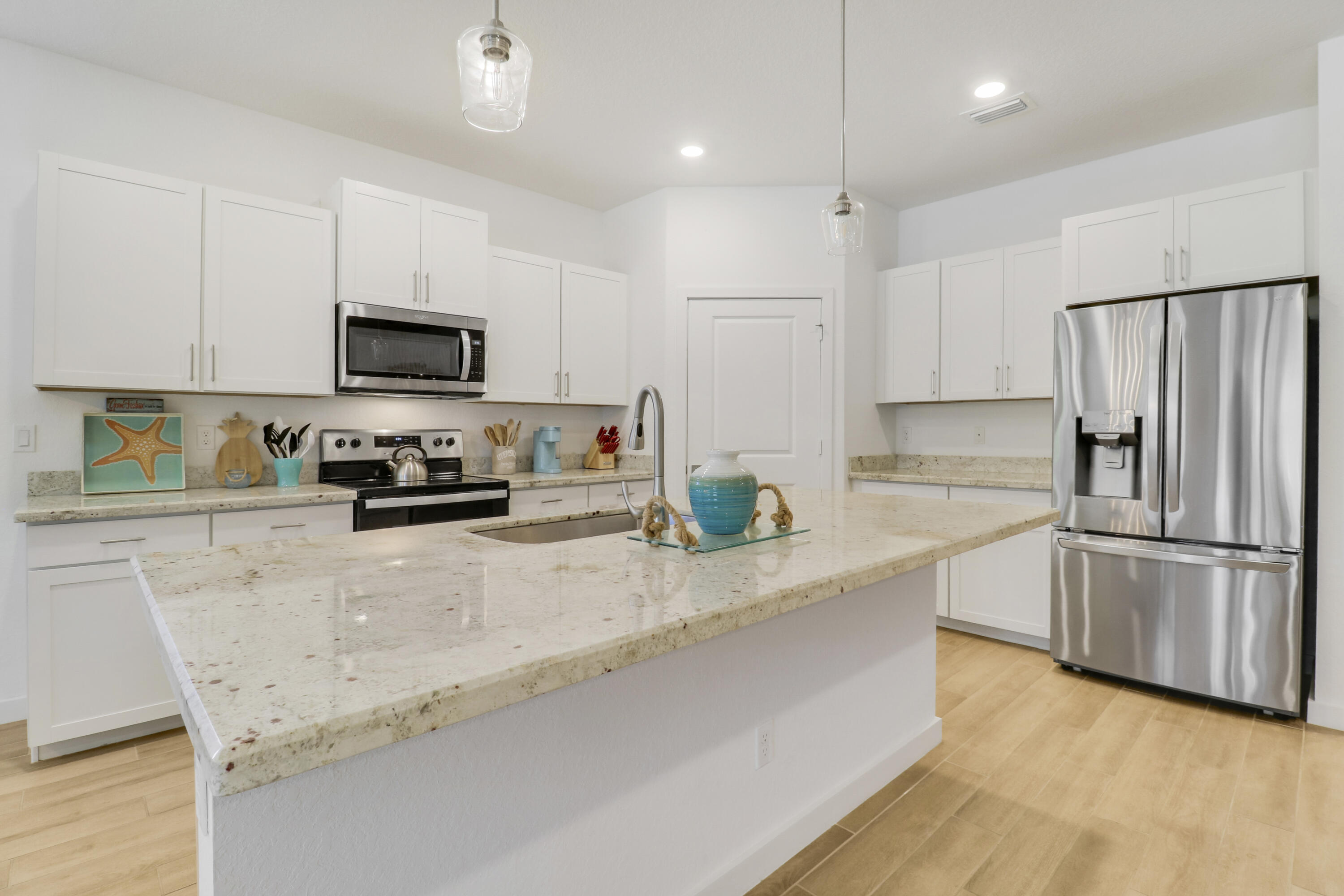 JENSEN VILLAGE - Residential