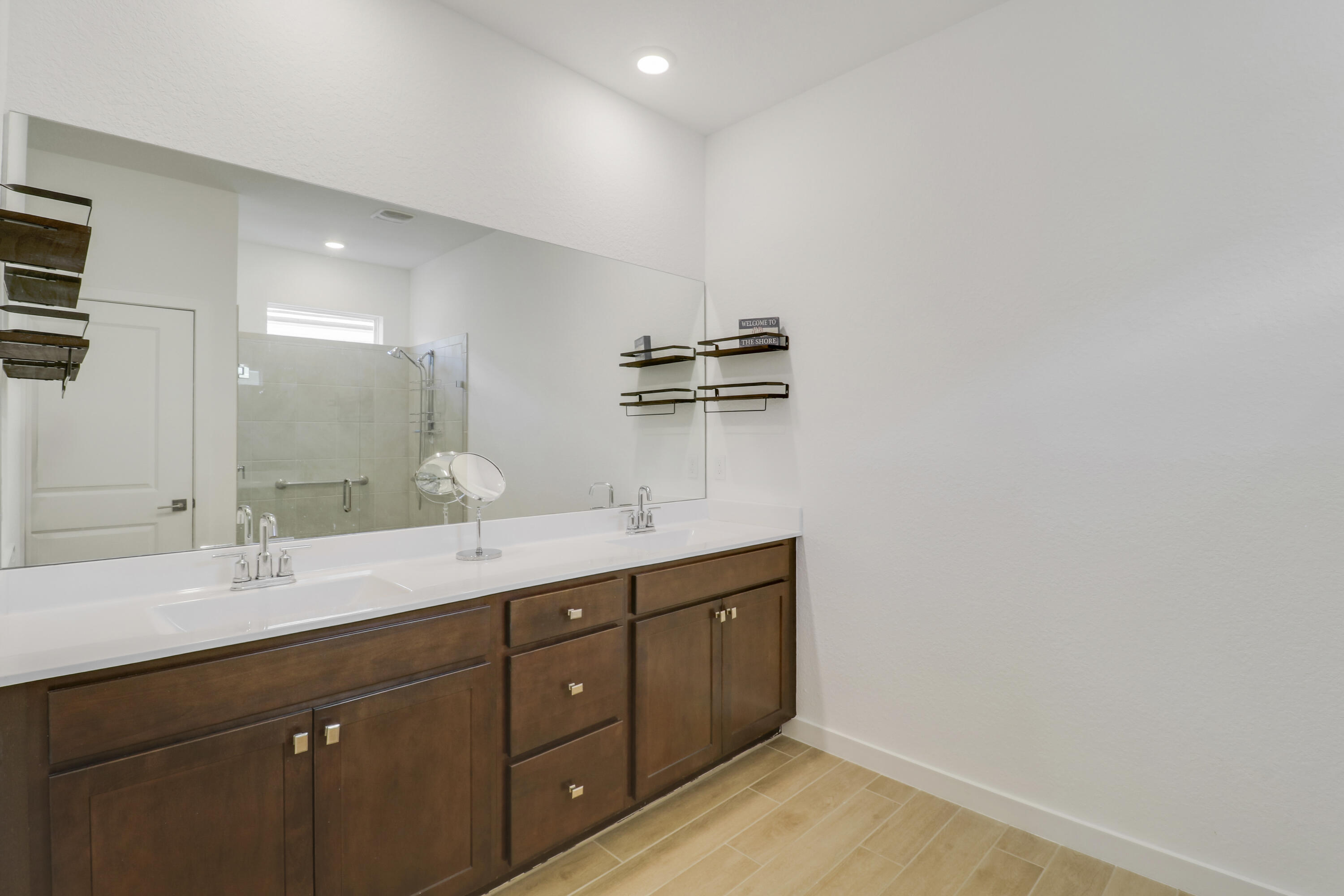 JENSEN VILLAGE - Residential