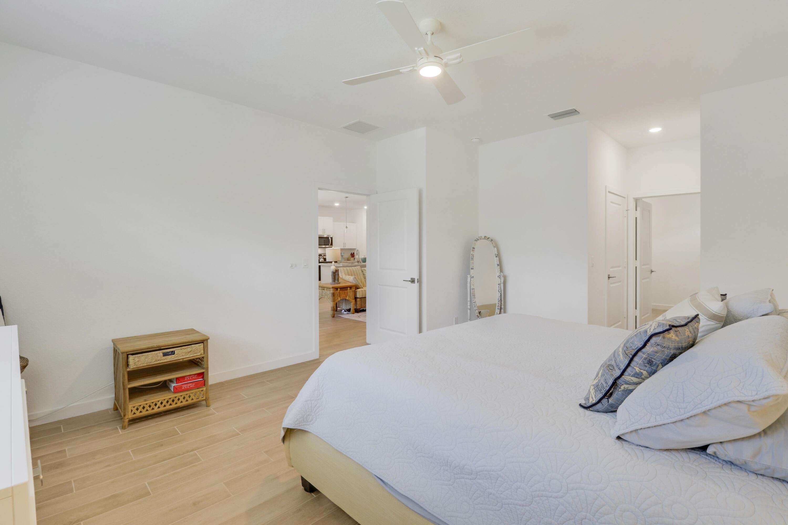 JENSEN VILLAGE - Residential